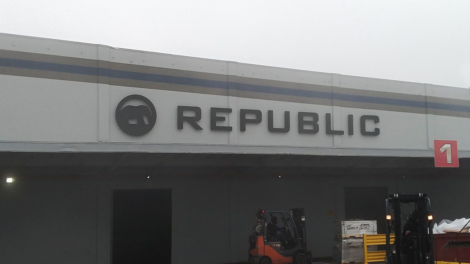 republic outdoor high rise sign
