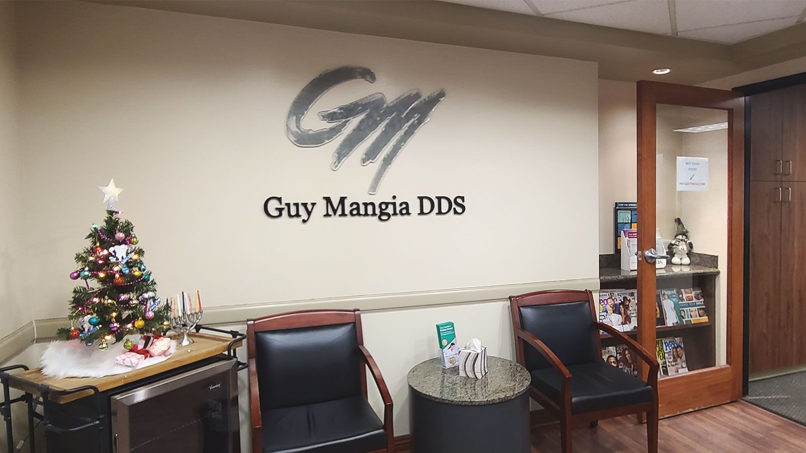 Guy Mangia DDS 3D letters