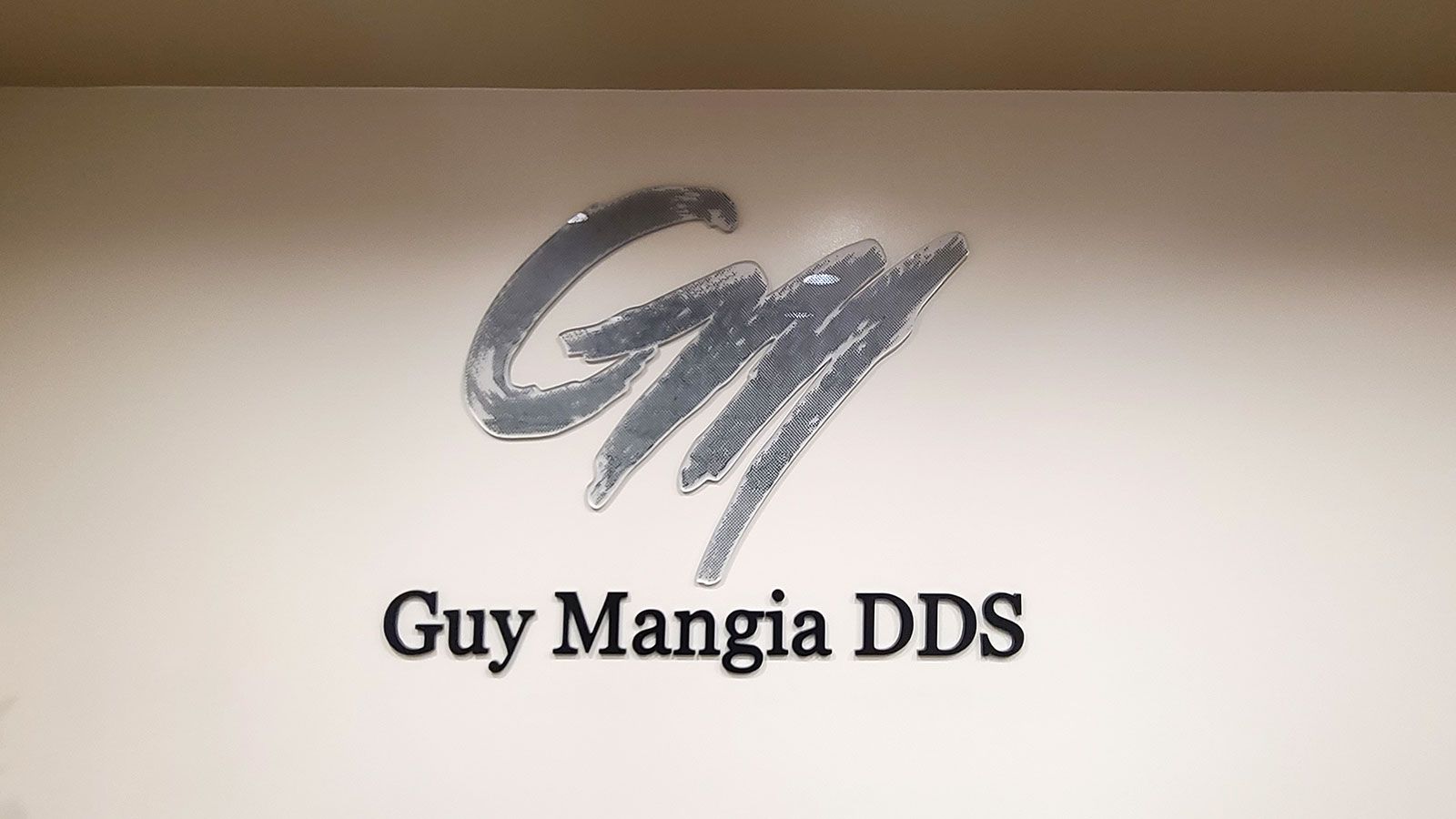 Guy Mangia DDS 3D sign