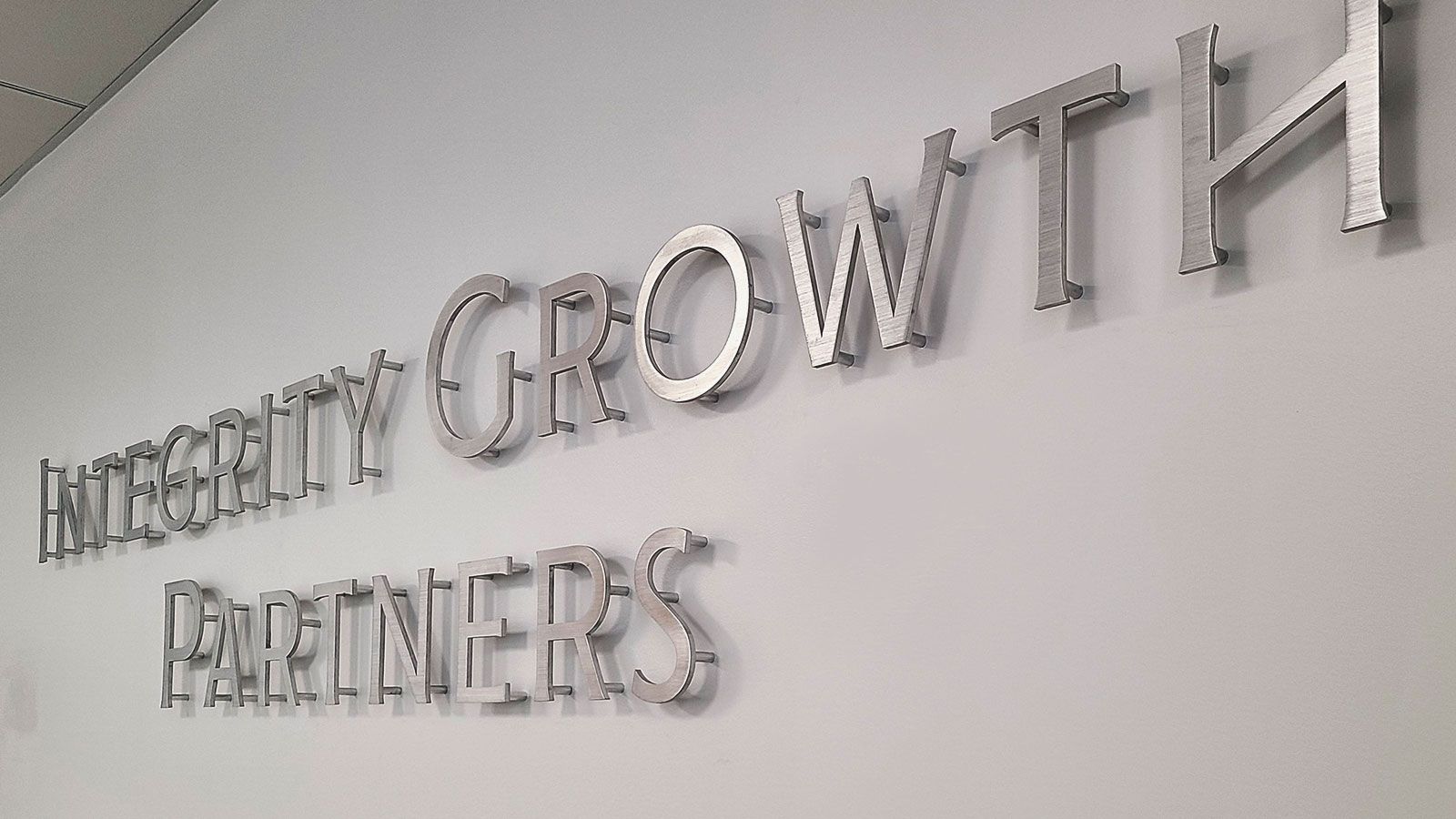Integrity growth partners 3D sign