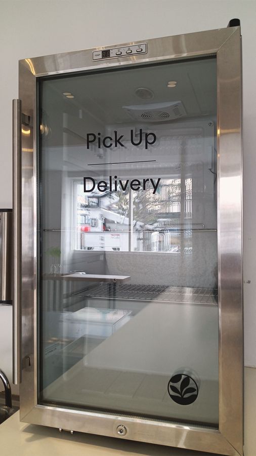 glass door opaque vinyl lettering