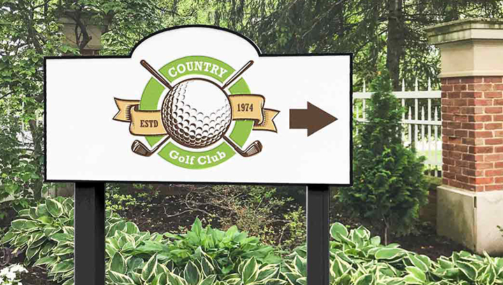 Country Gold Club directional sign in a free standing style
