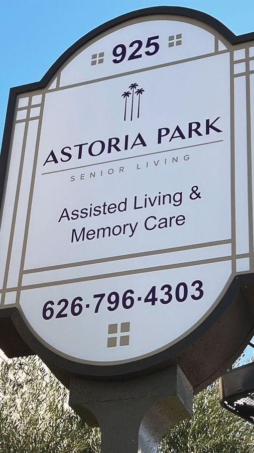 Astoria Park pylon sign