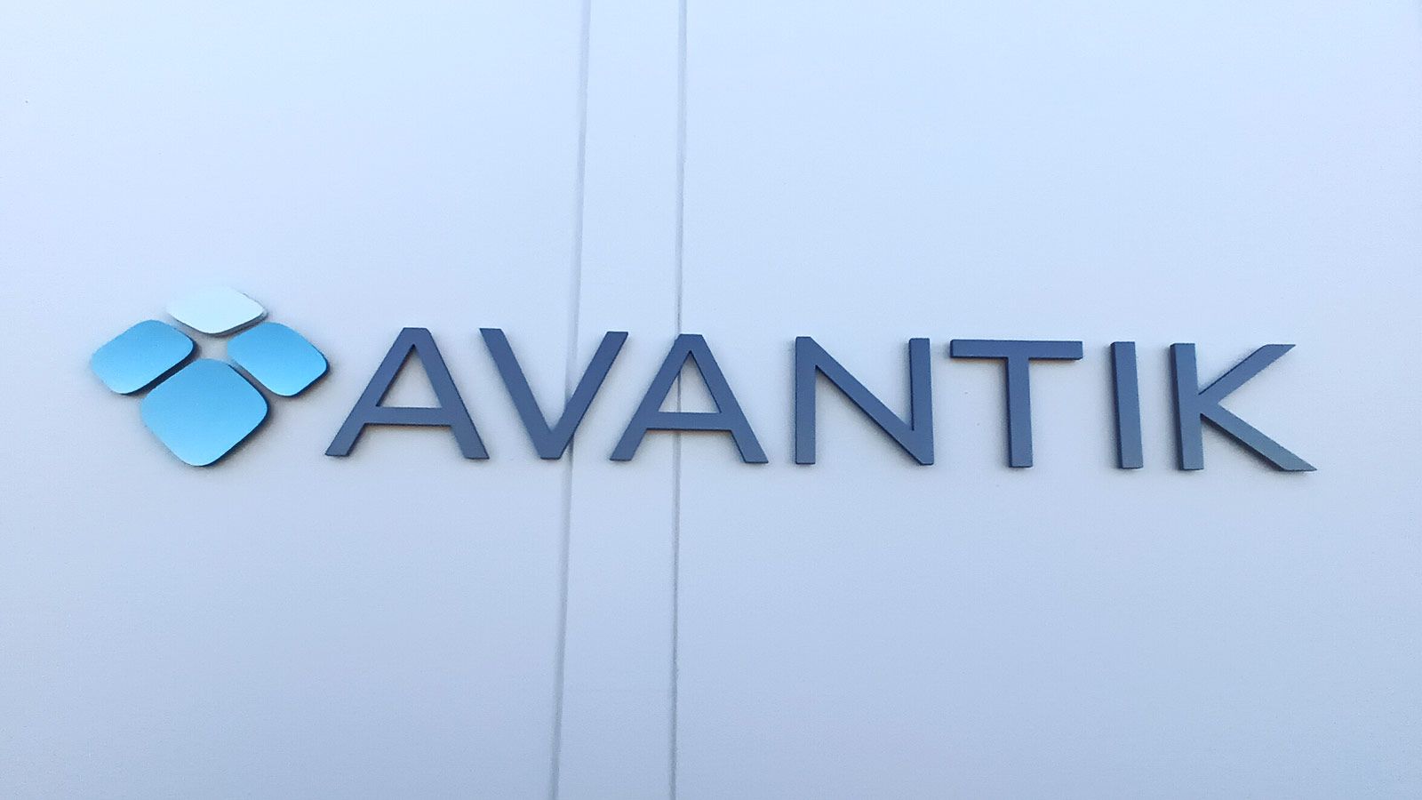 Avantik 3D building sign