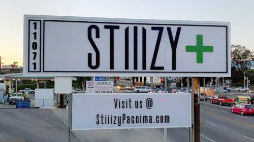 Stilizy pylon sign