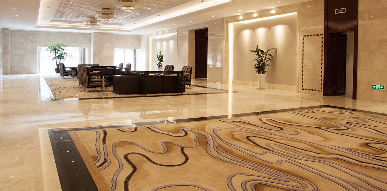 Lobby floor design ideas with striking decorations in the hues of beige