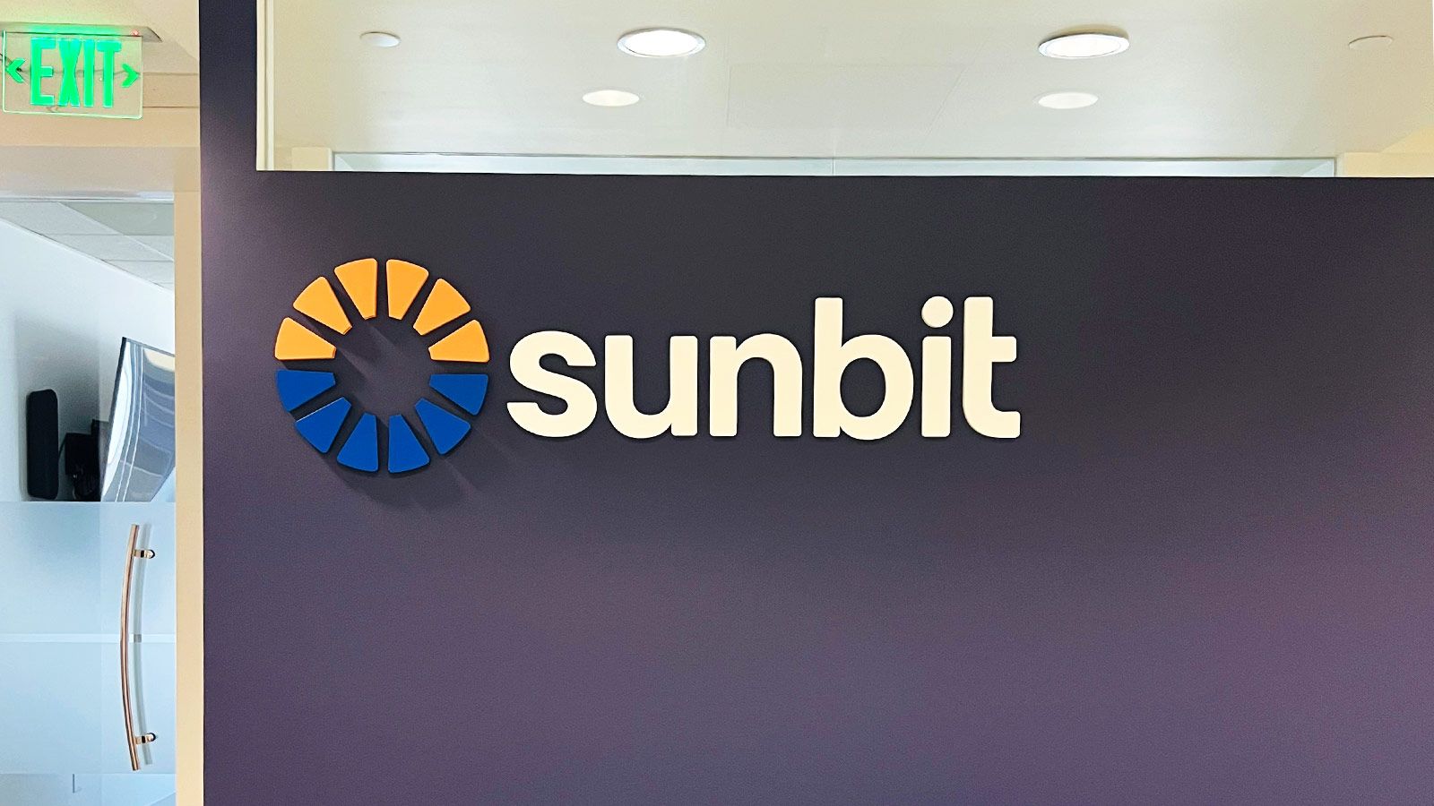 sunbit acrylic 3D letters