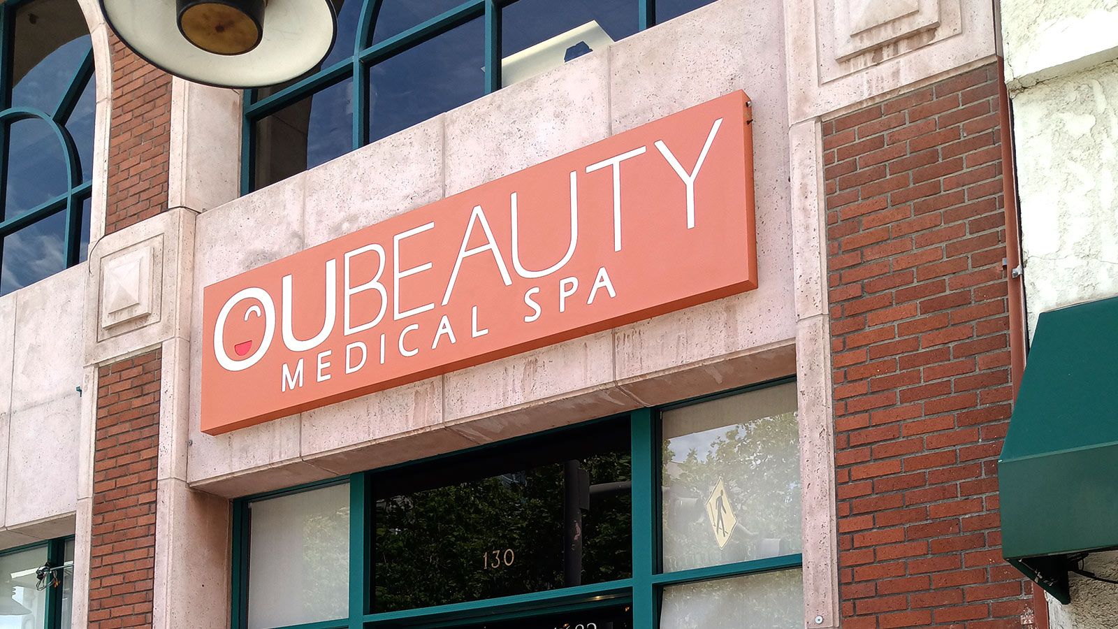 OUbeauty outdoor sign