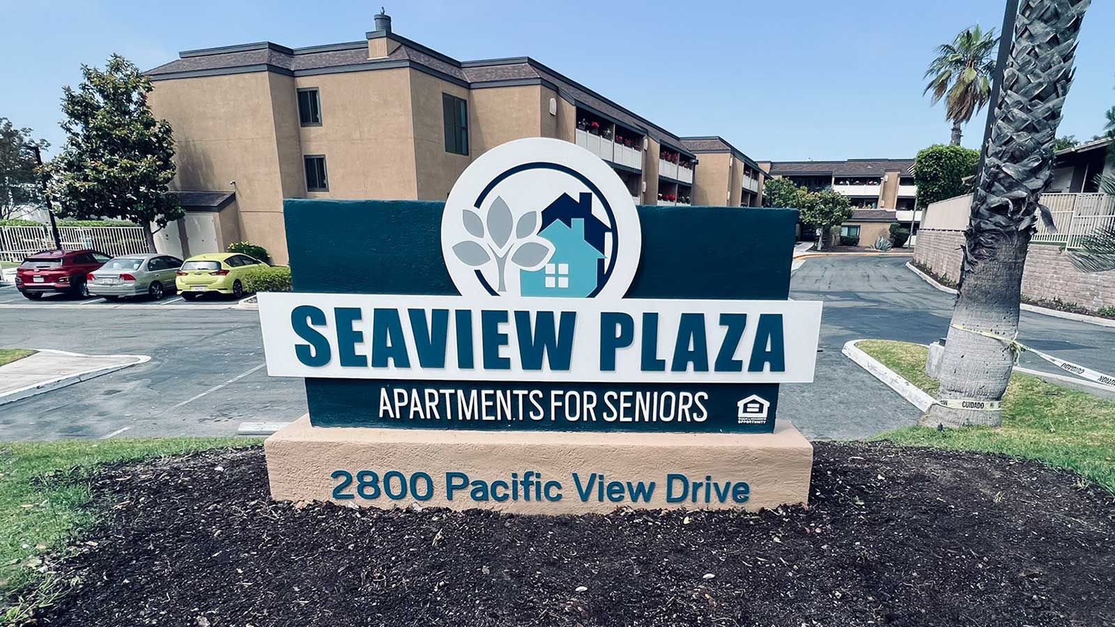 Seaview Plaza free standing display