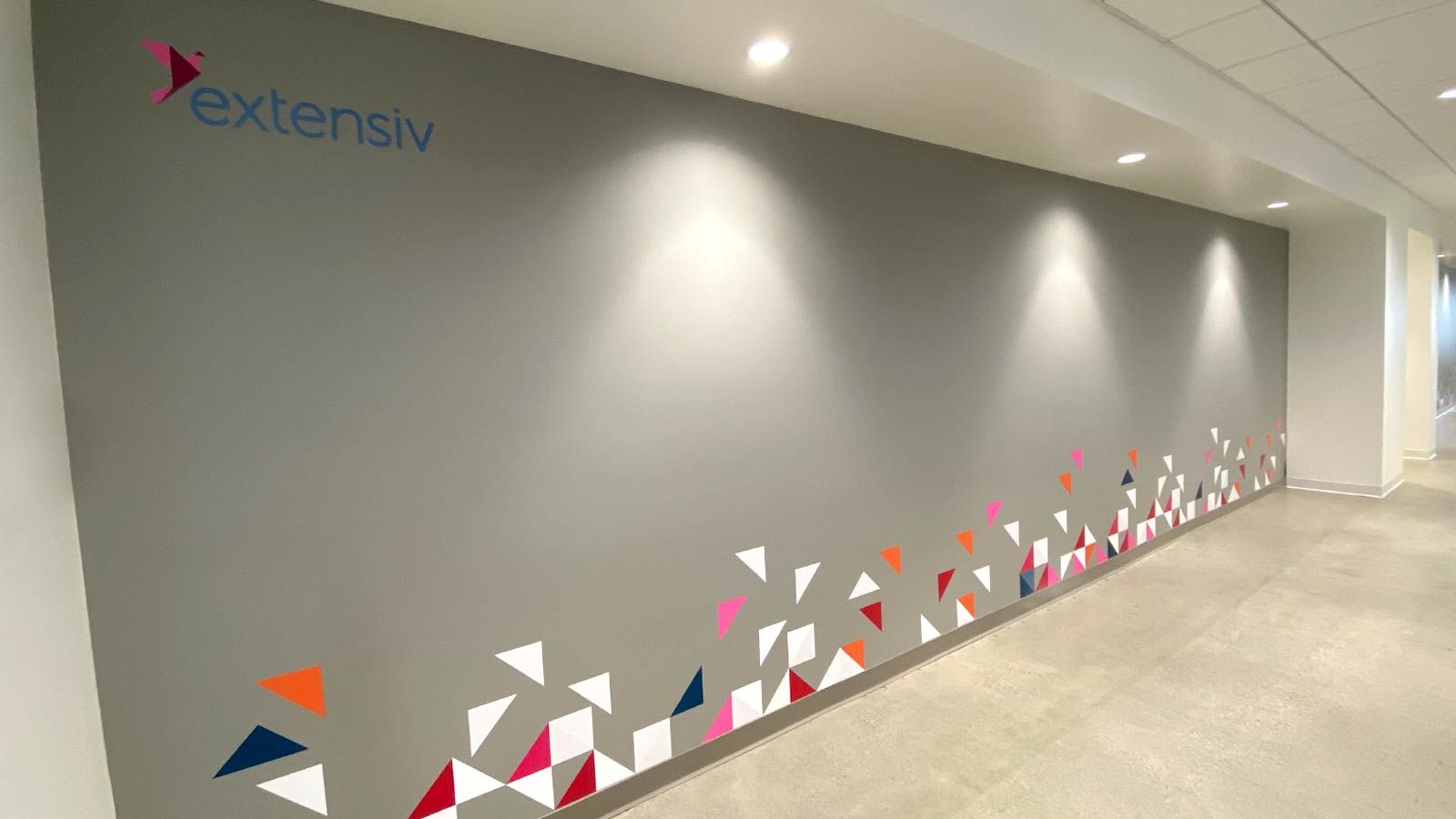 extensiv lobby interior wall graphics