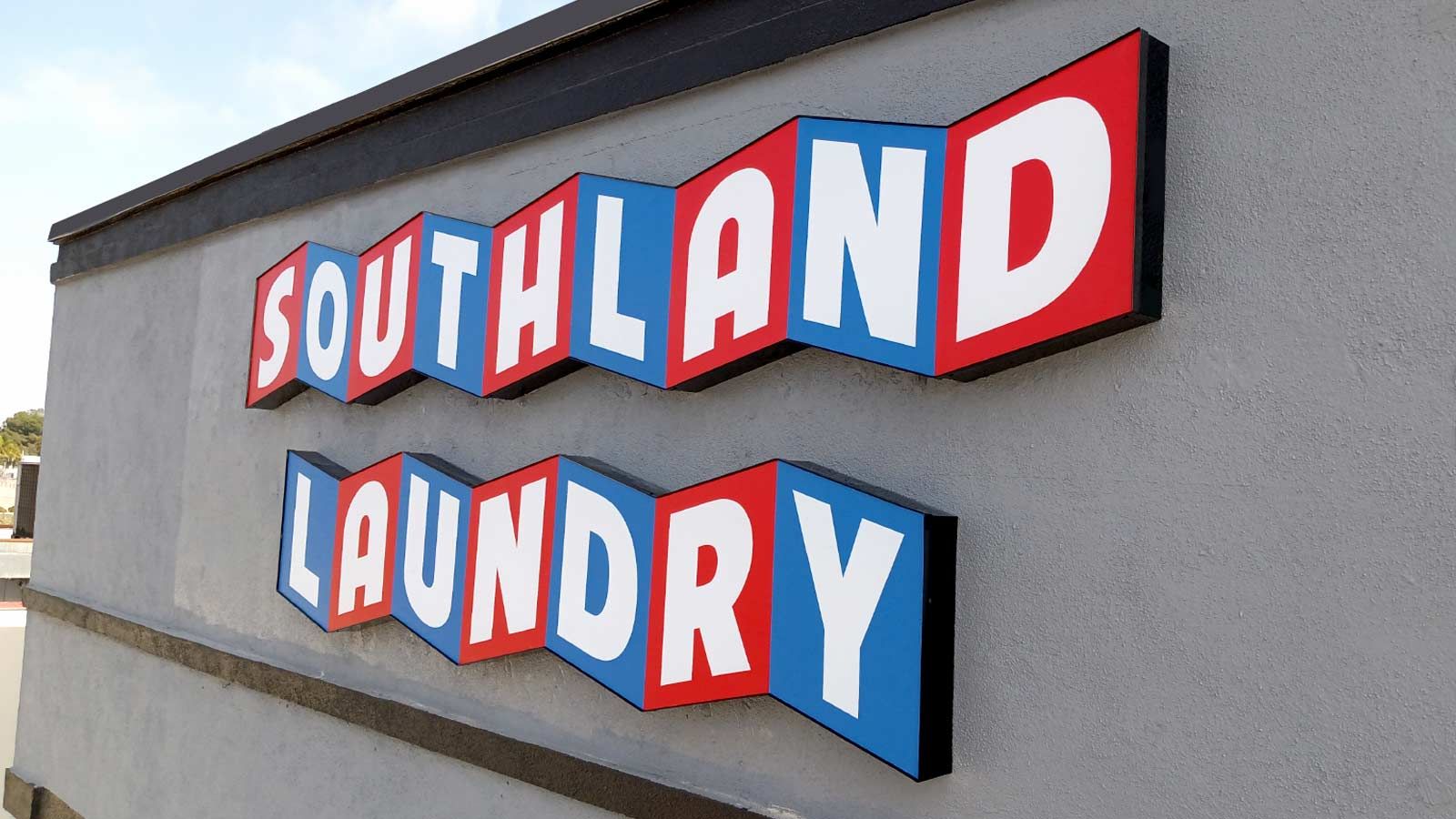 southland laundry led illuminated building display