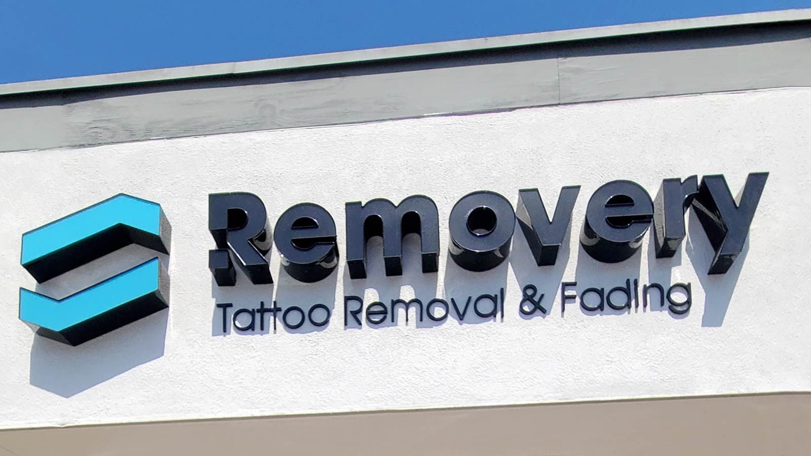 Removery Tattoo Removal & Fading outdoor branding sign