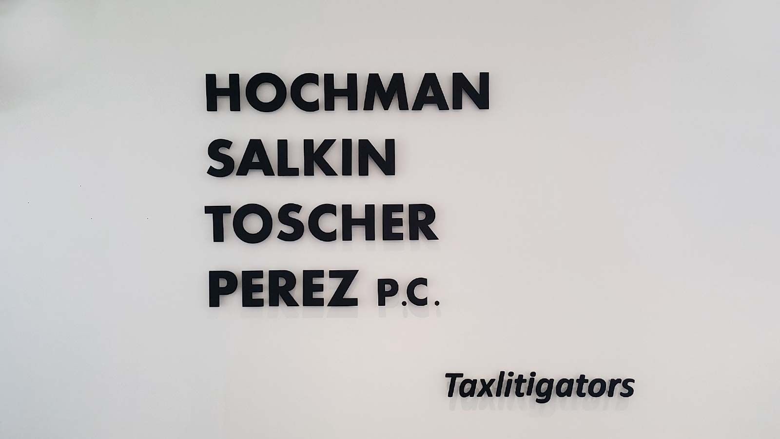 Taxlitigators non-illuminated 3D letters