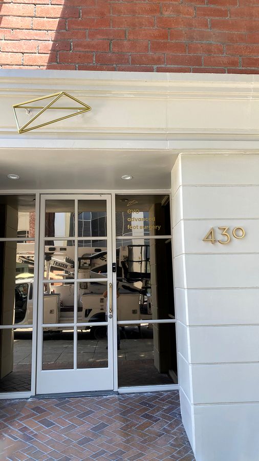 Evo Advanced Foot Surgery outdoor signs