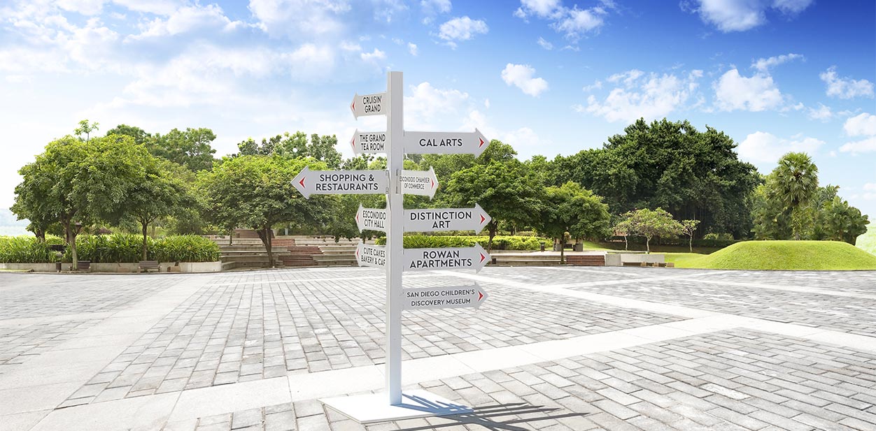 Destination branding wayfinding solution with guidinng arrows