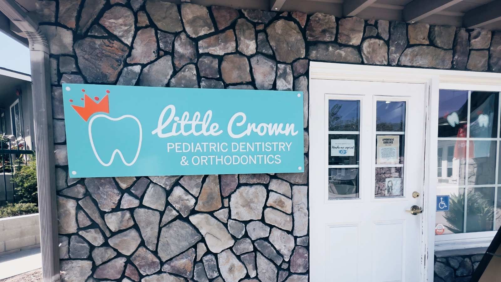 Little Crown Pediatric Dentistry outdoor sign for branding
