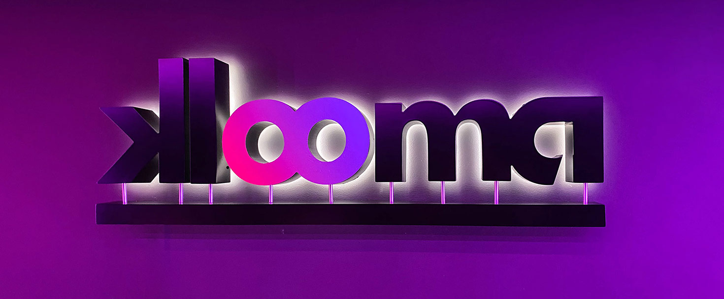 Klooma 3d logo sign in an illuminated style made of aluminum and lexan for interior branding