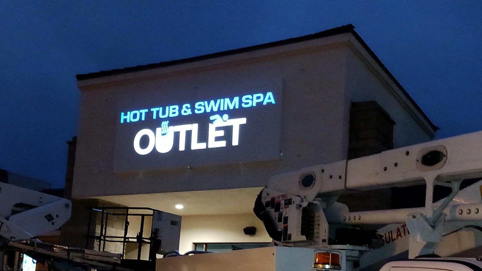 Hot Tub and Swim Spa Outlet light box sign for exterior use