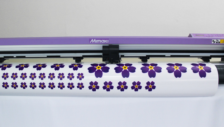 plotter cutting of vinyl product