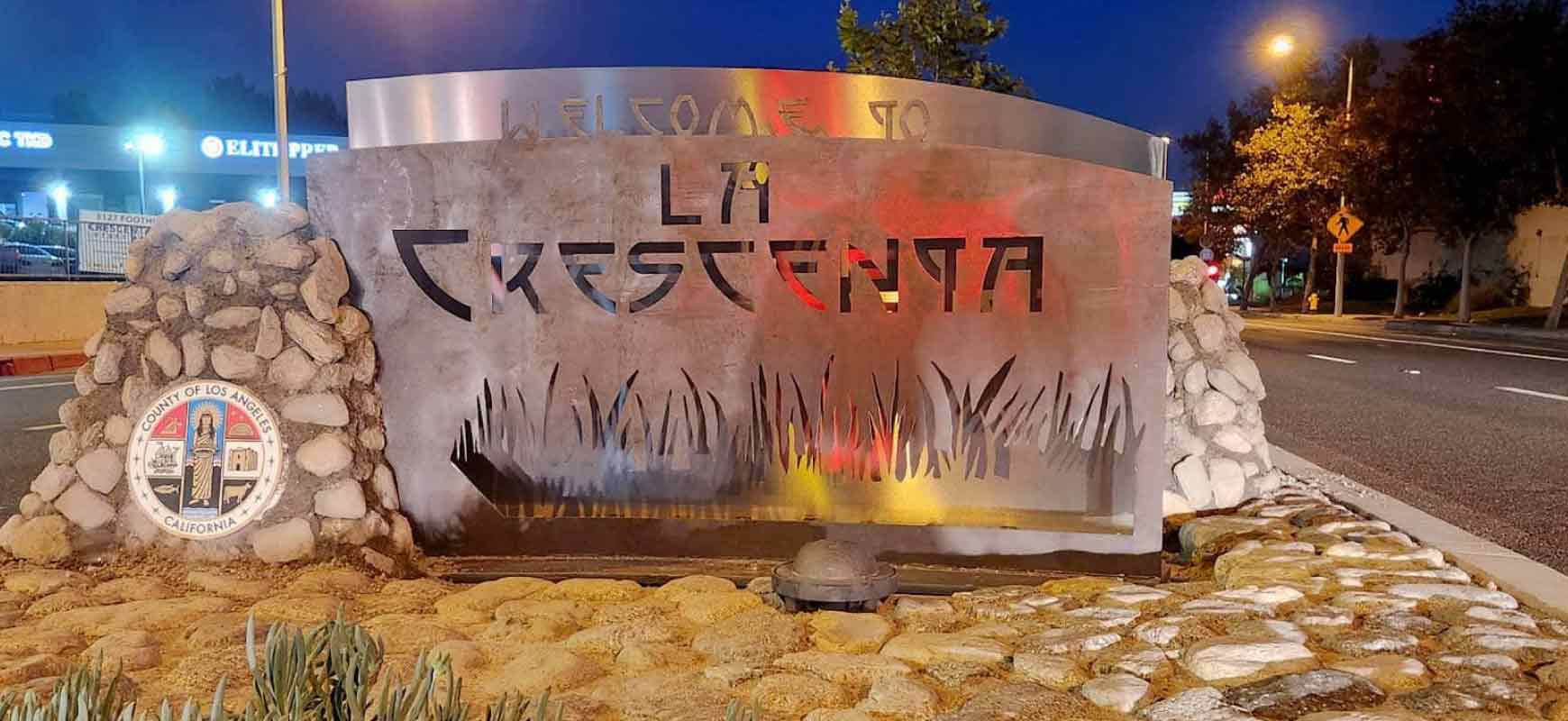 La Crescenta neighborhood entrance sign with a welcoming text made of aluminum for landmarking