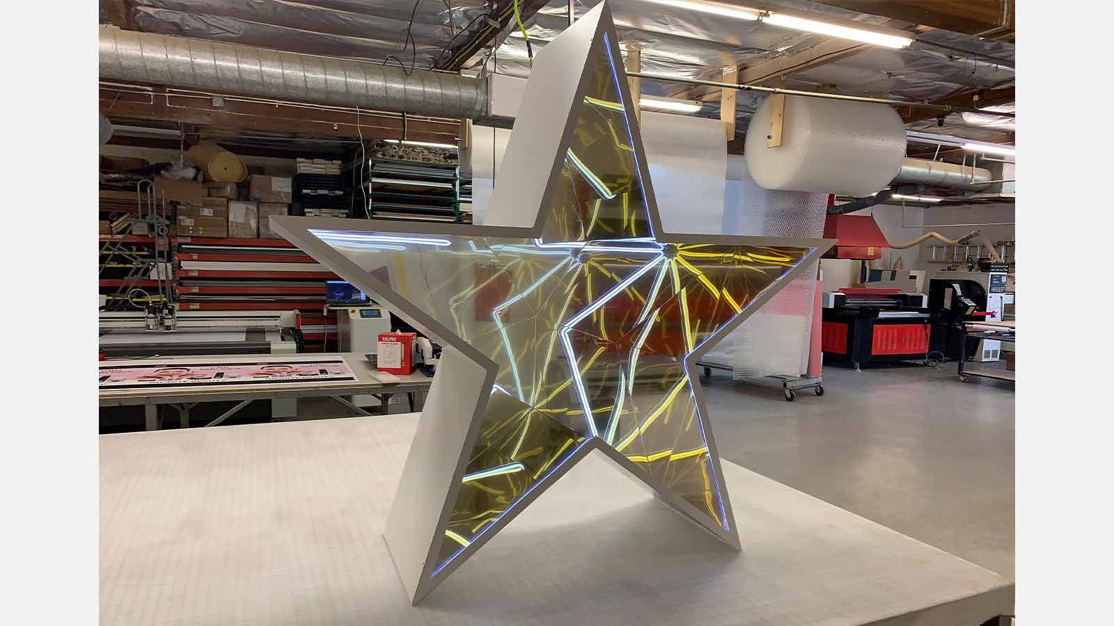 aluminum star sign