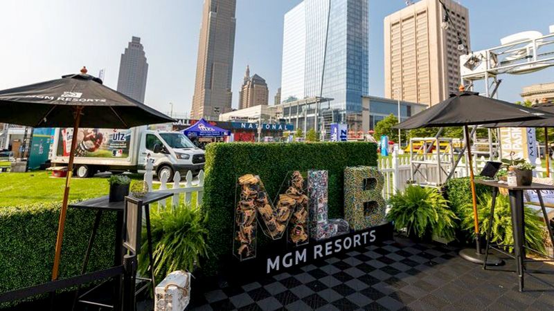 mgm resorts 3d letters for event