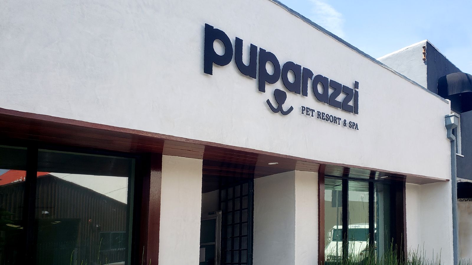 puparazzi pin mounted aluminum letters