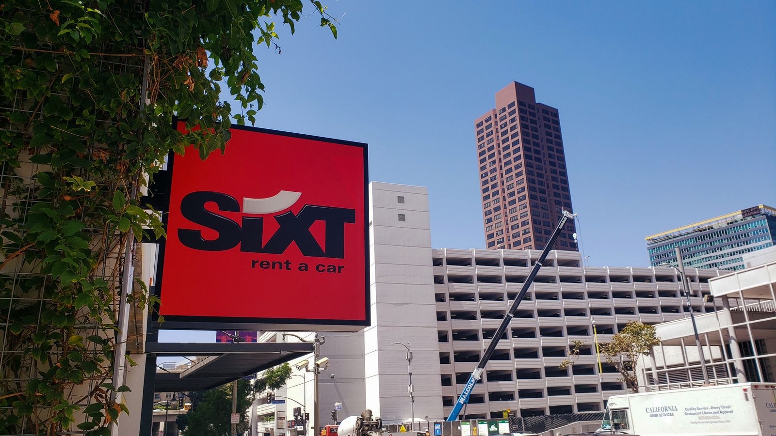 sixt wall blade lightbox sign