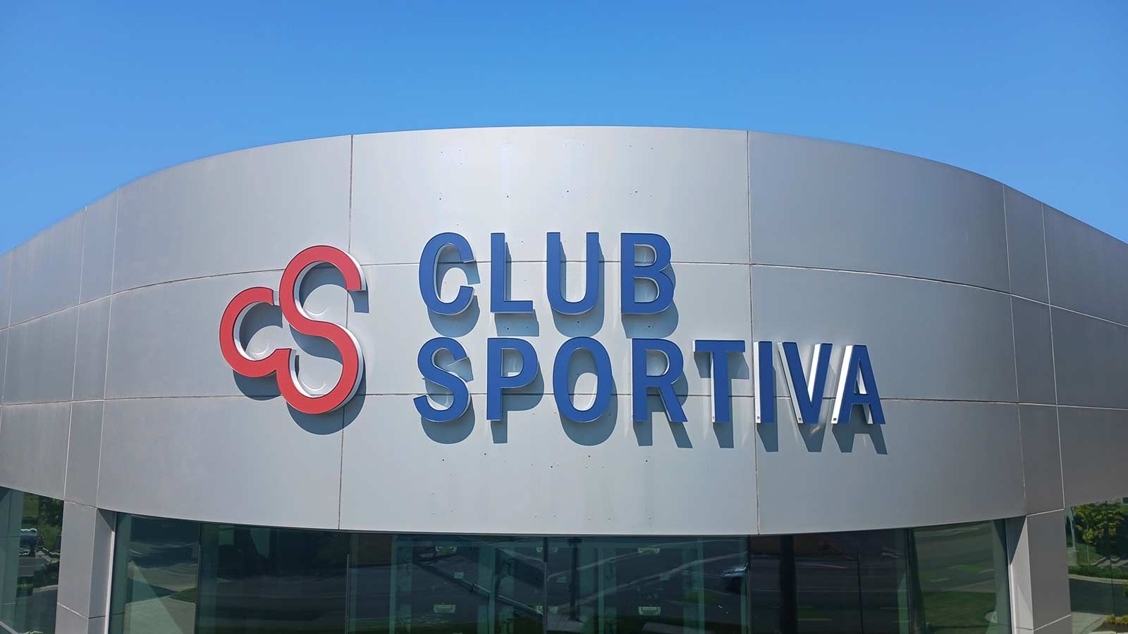Club Sportiva channel letters mounted on the facade