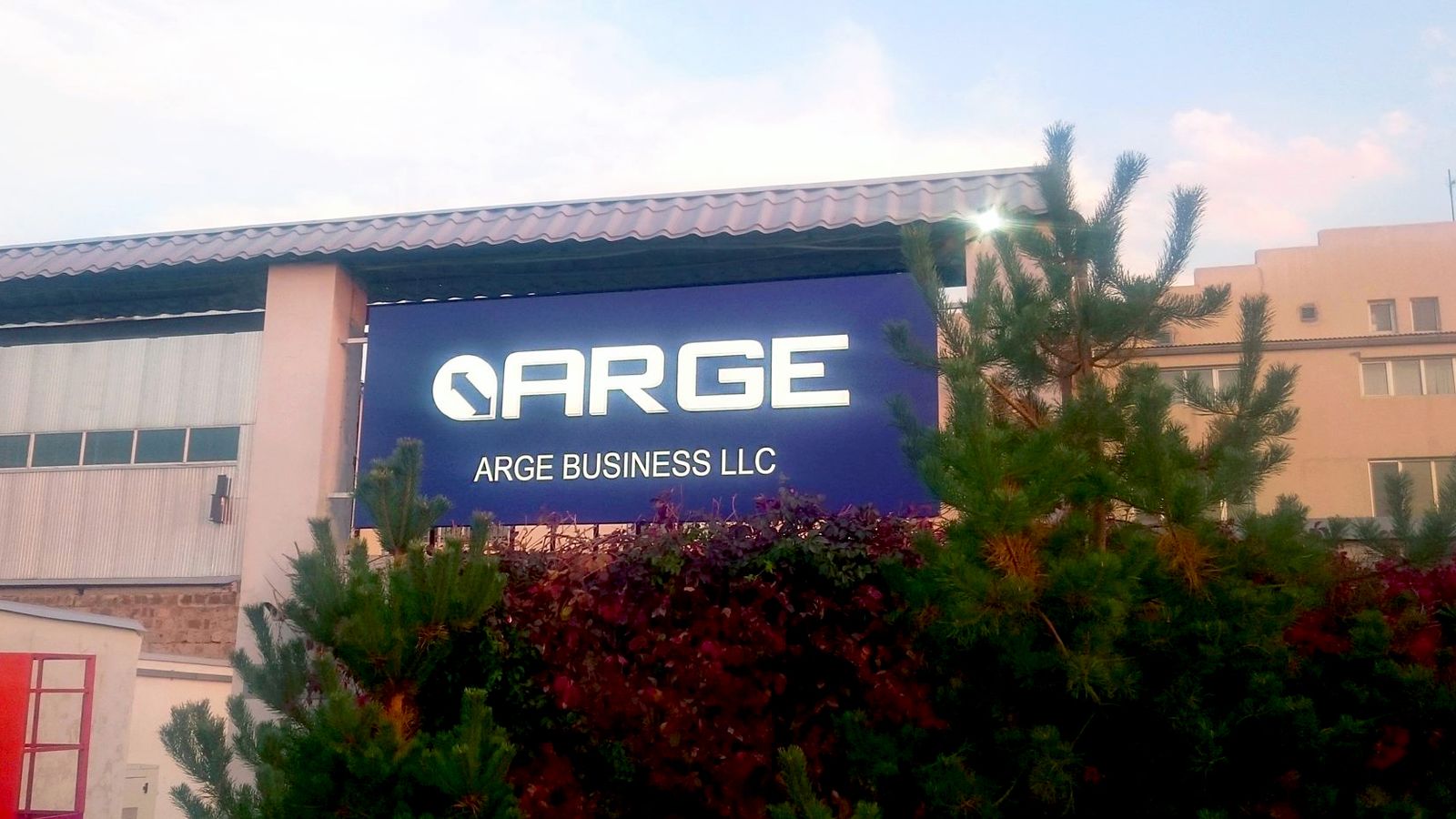 arge large business illuminated letters