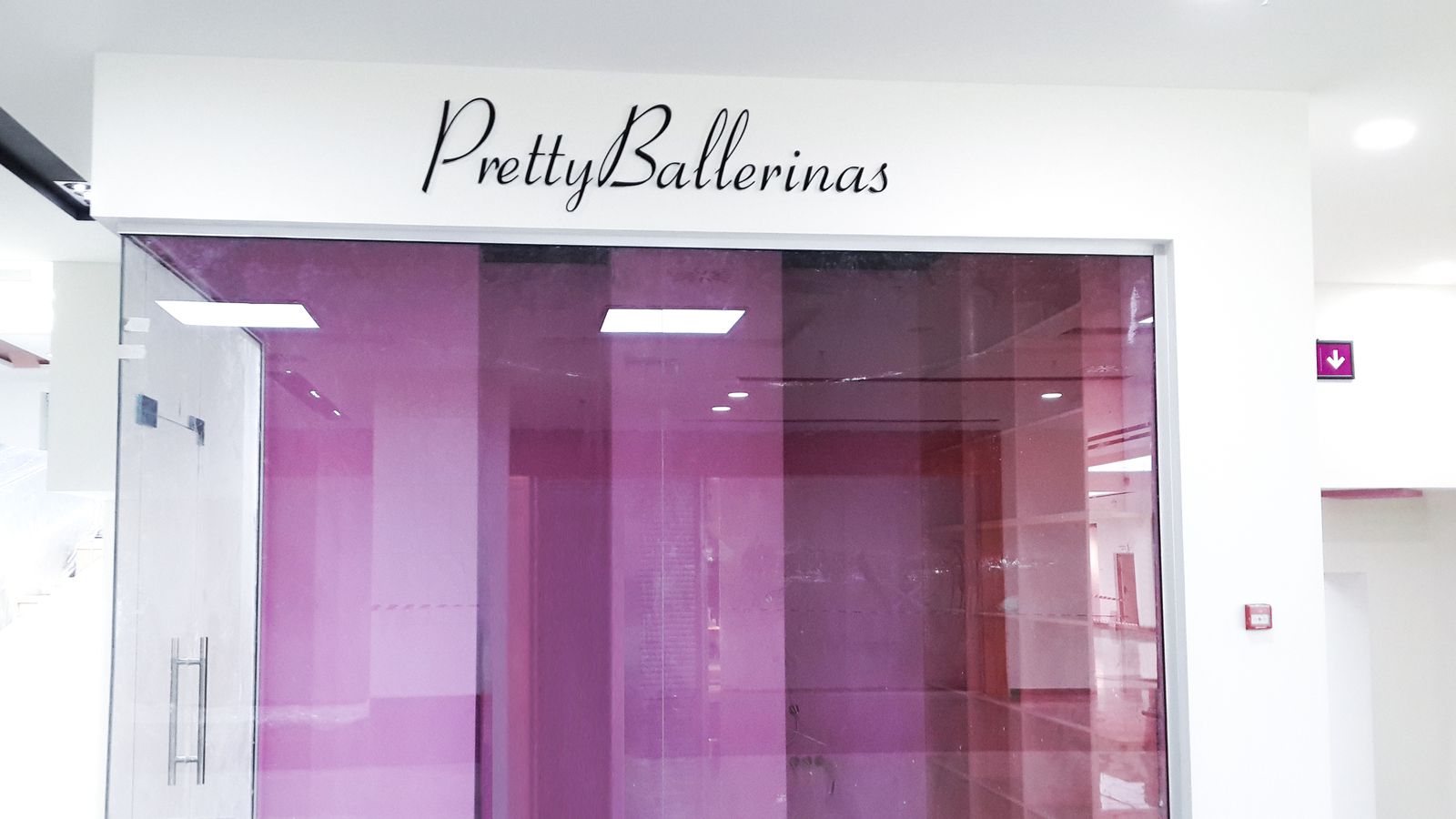 pretty ballerinas interior 3d letters