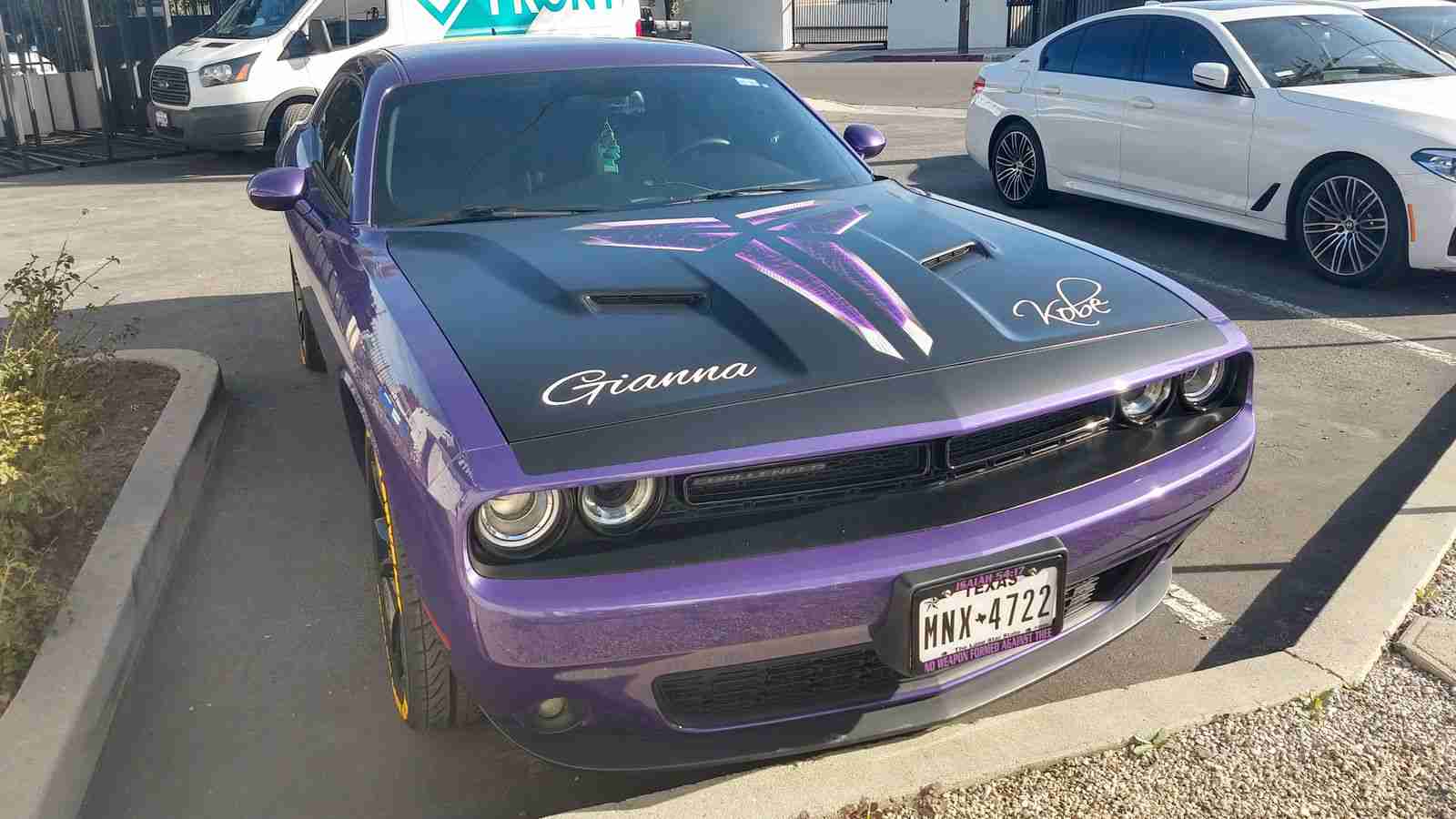 hood wrap in memory of kobe bryant