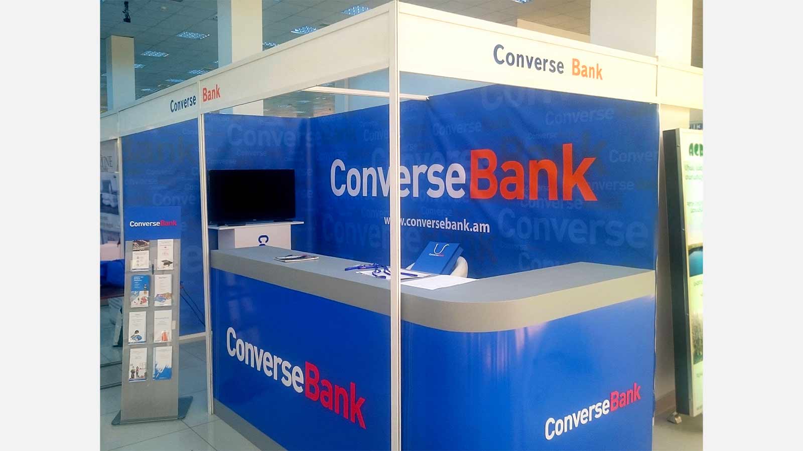 converse bank custom tradeshow booth