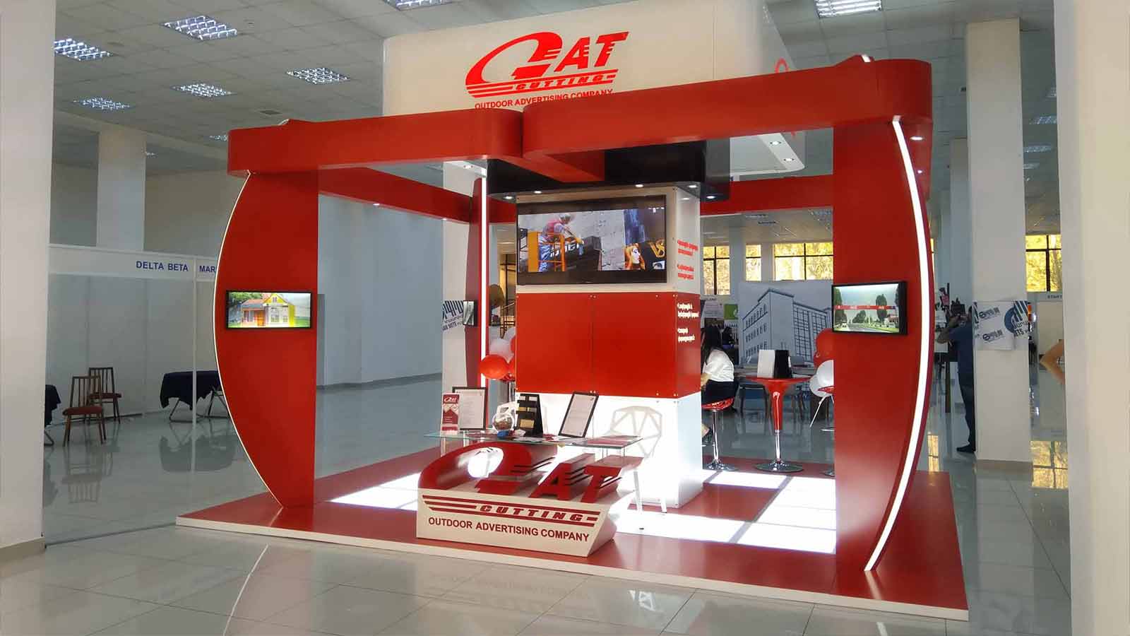 gat cutting custom tradeshow display