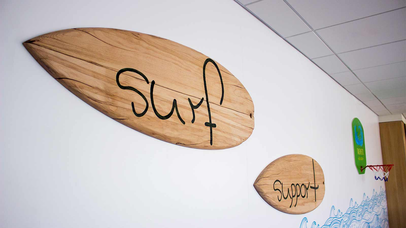 sufboard shaped decorative wooden signs