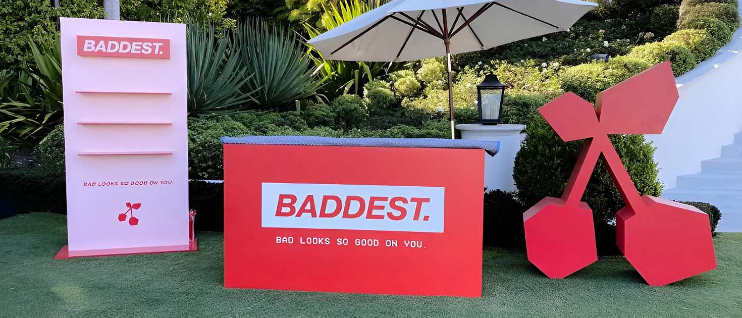 baddest-freestanding-signs-in-the-yard