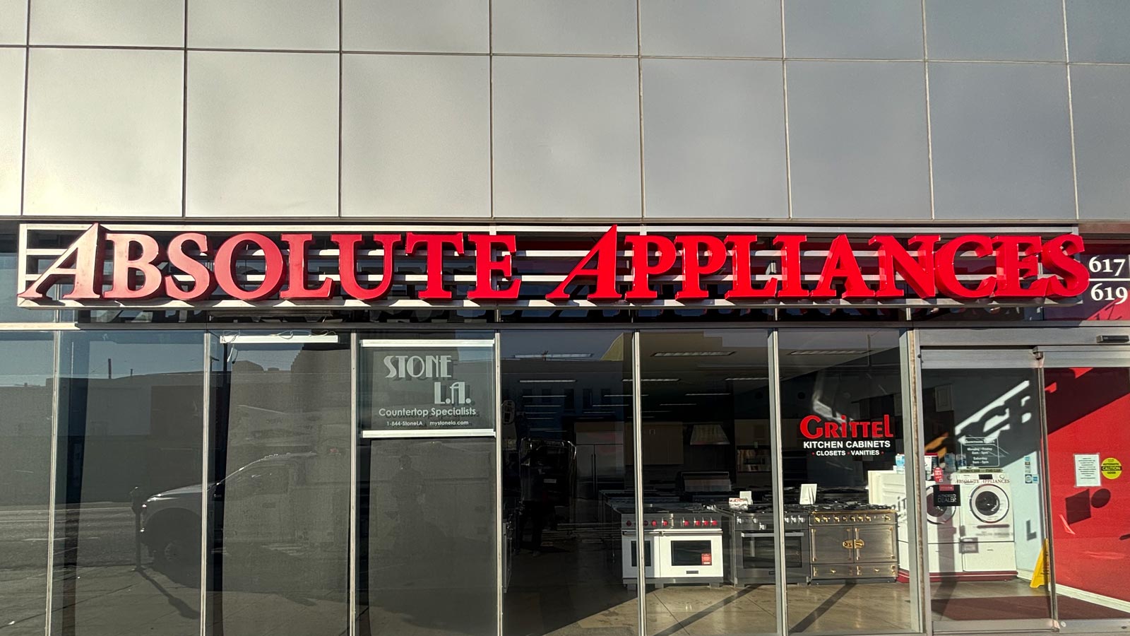 absolute appliances letter face refurbish on storefront