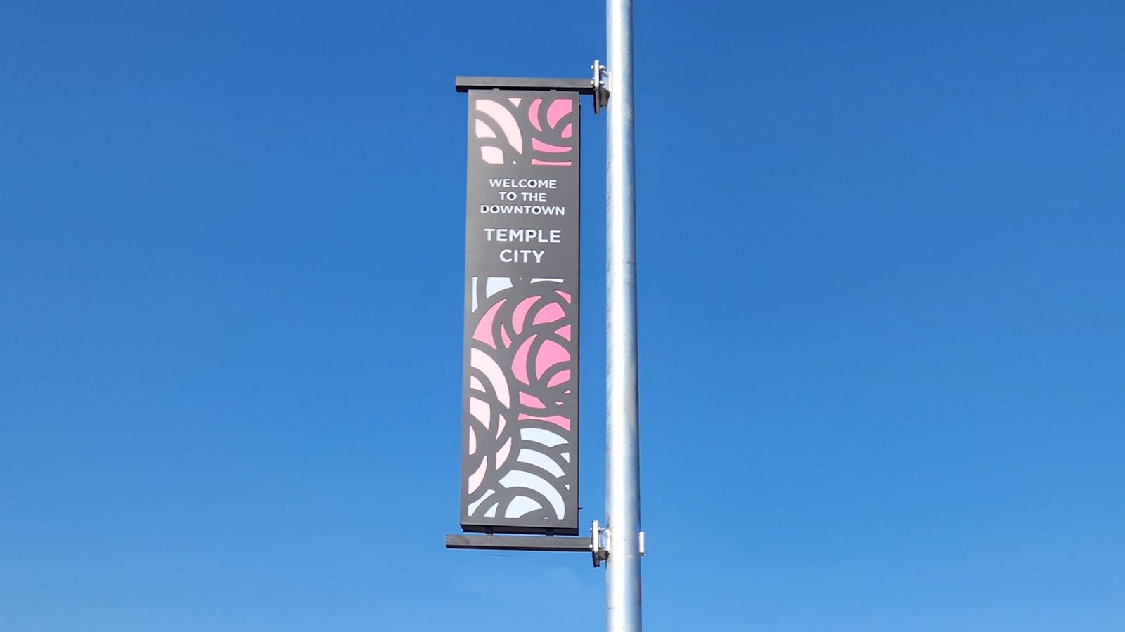 city of temple city pole banner on light pole