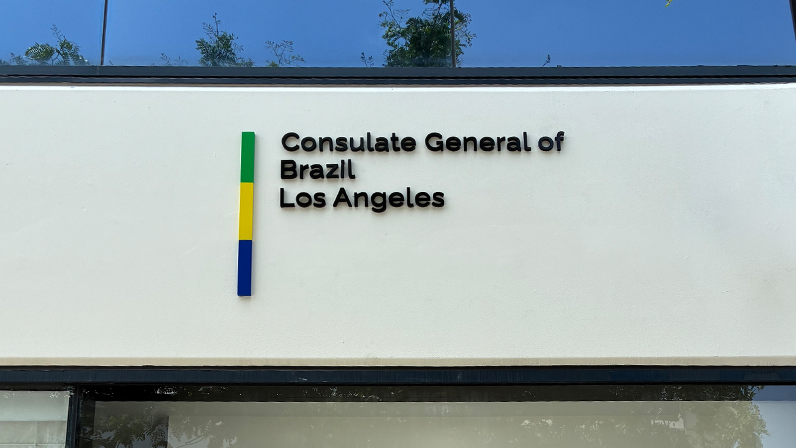 consulate general of brazil aluminum letters above entrance