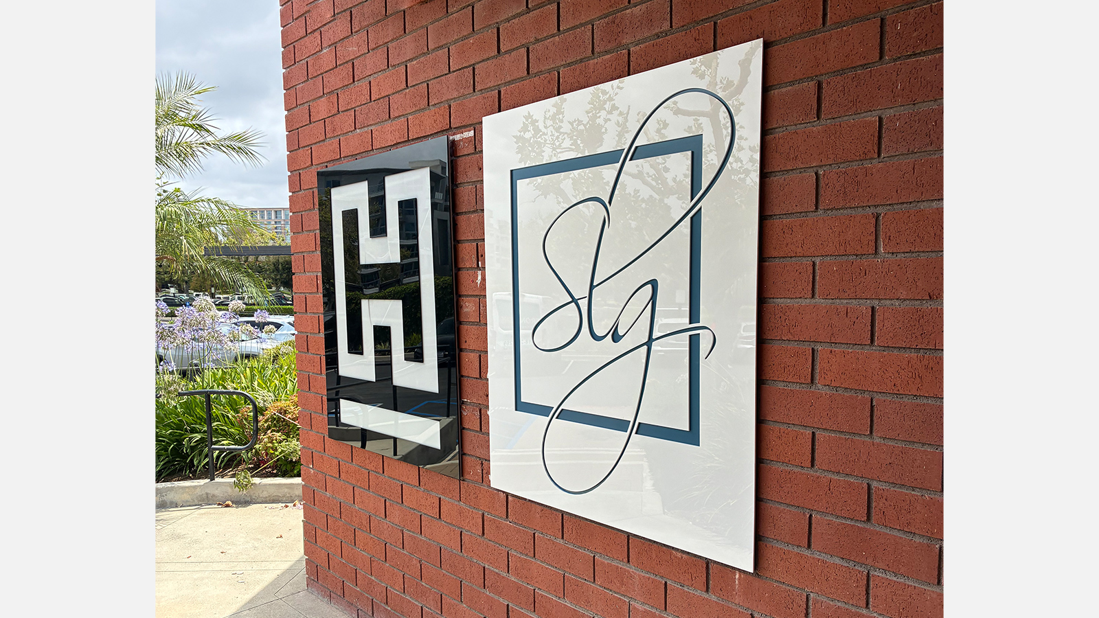 holstrom block park acrylic wall signs on brick